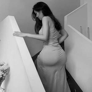 hire Call Girl Escorts Services in Your Hotel Room